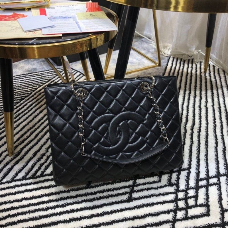 Ch*el shopping bags